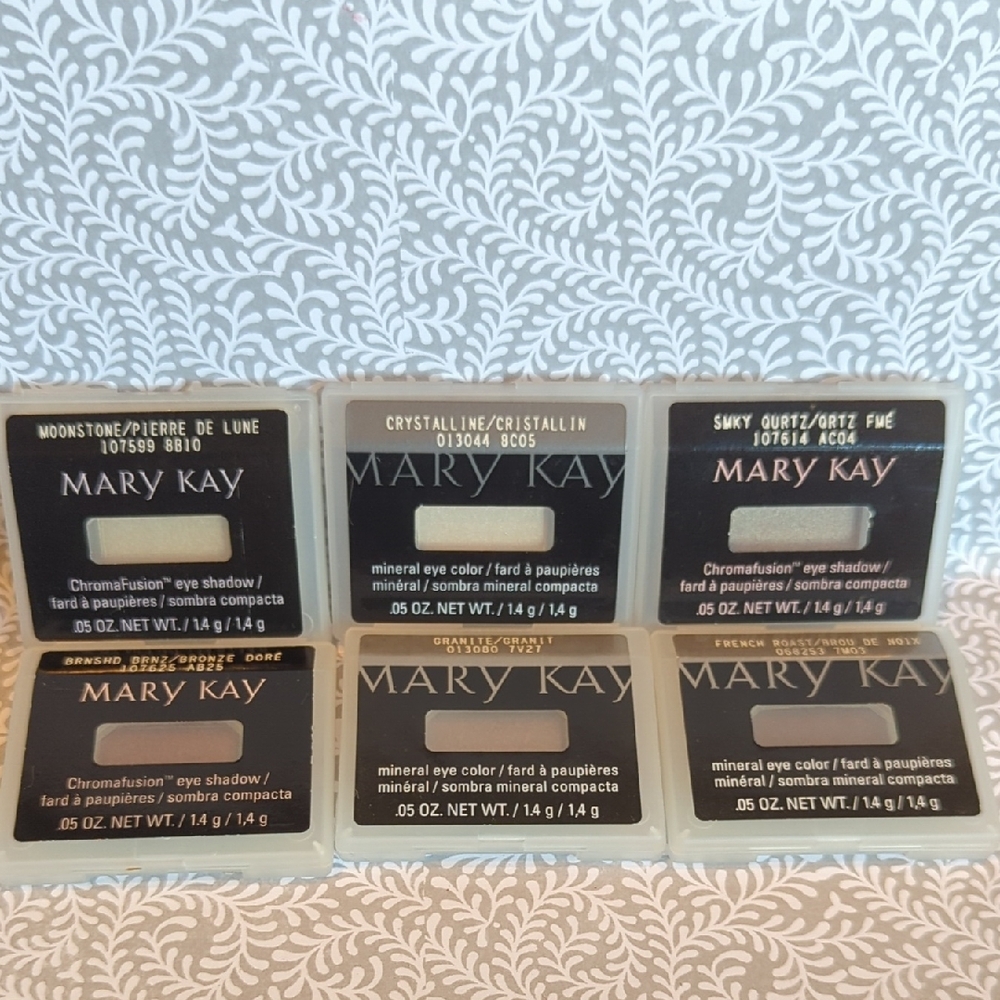 Mary Kay Chromafusion Eye Shadow Trio - Moonstone, Crystalline, Smoky Quartz